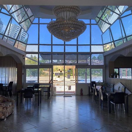 Hotel Okriba Tbilissi Extérieur photo