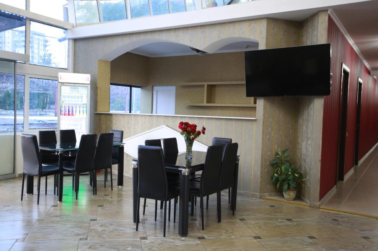 Hotel Okriba Tbilissi Extérieur photo
