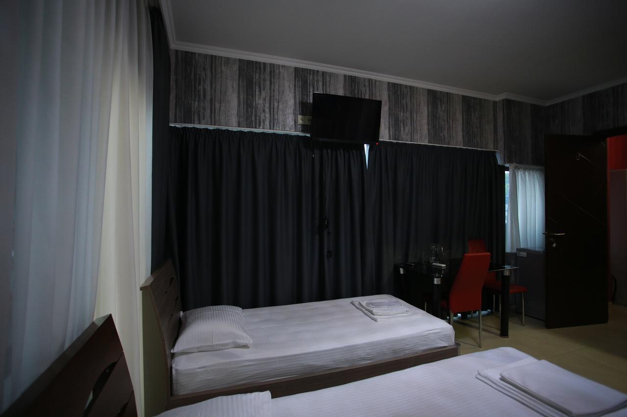 Hotel Okriba Tbilissi Extérieur photo
