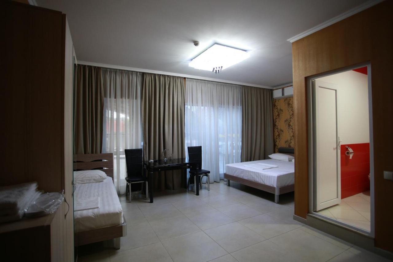 Hotel Okriba Tbilissi Extérieur photo